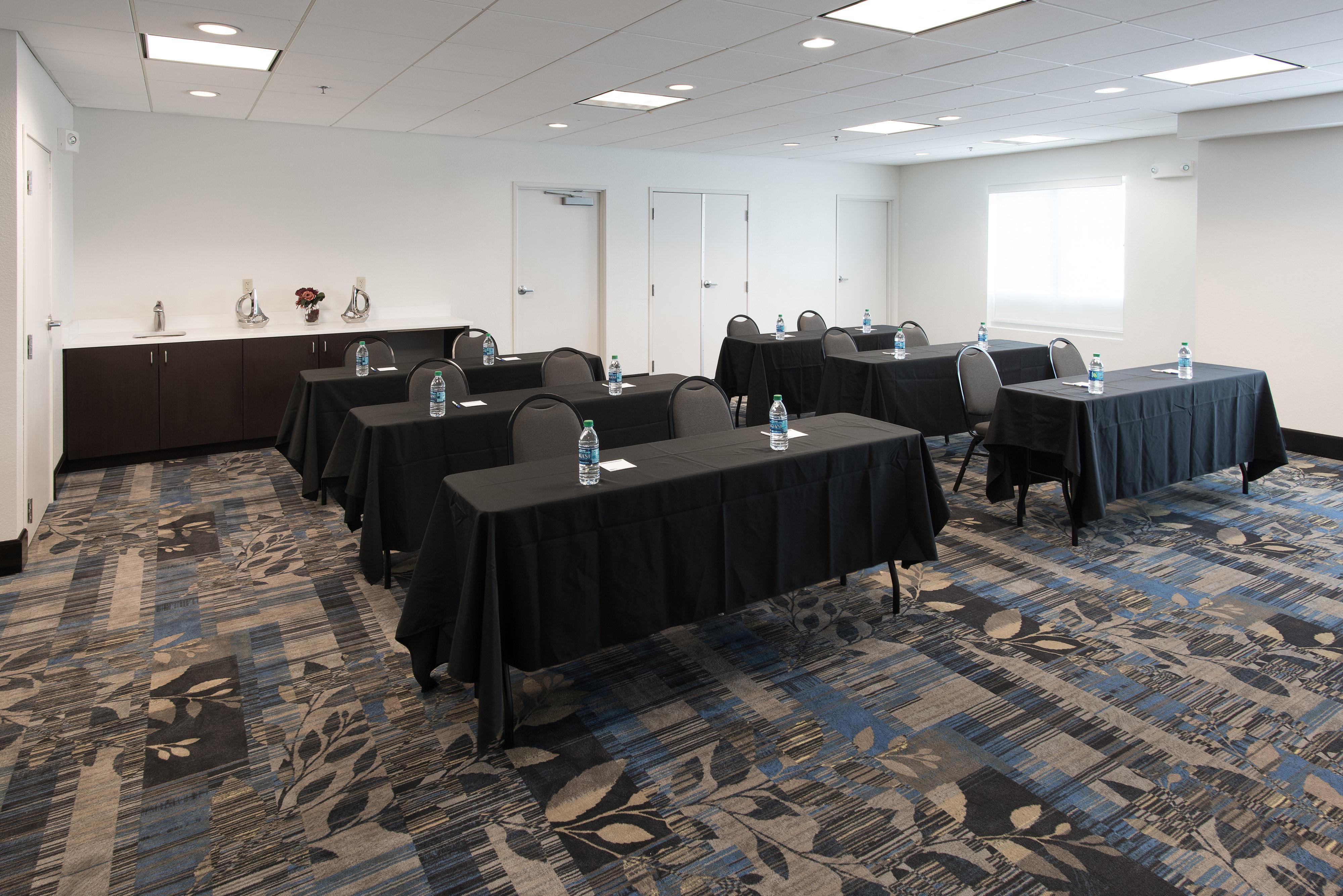 Holiday Inn Express & Suites East Wichita I-35 Andover By Ihg Exterior foto