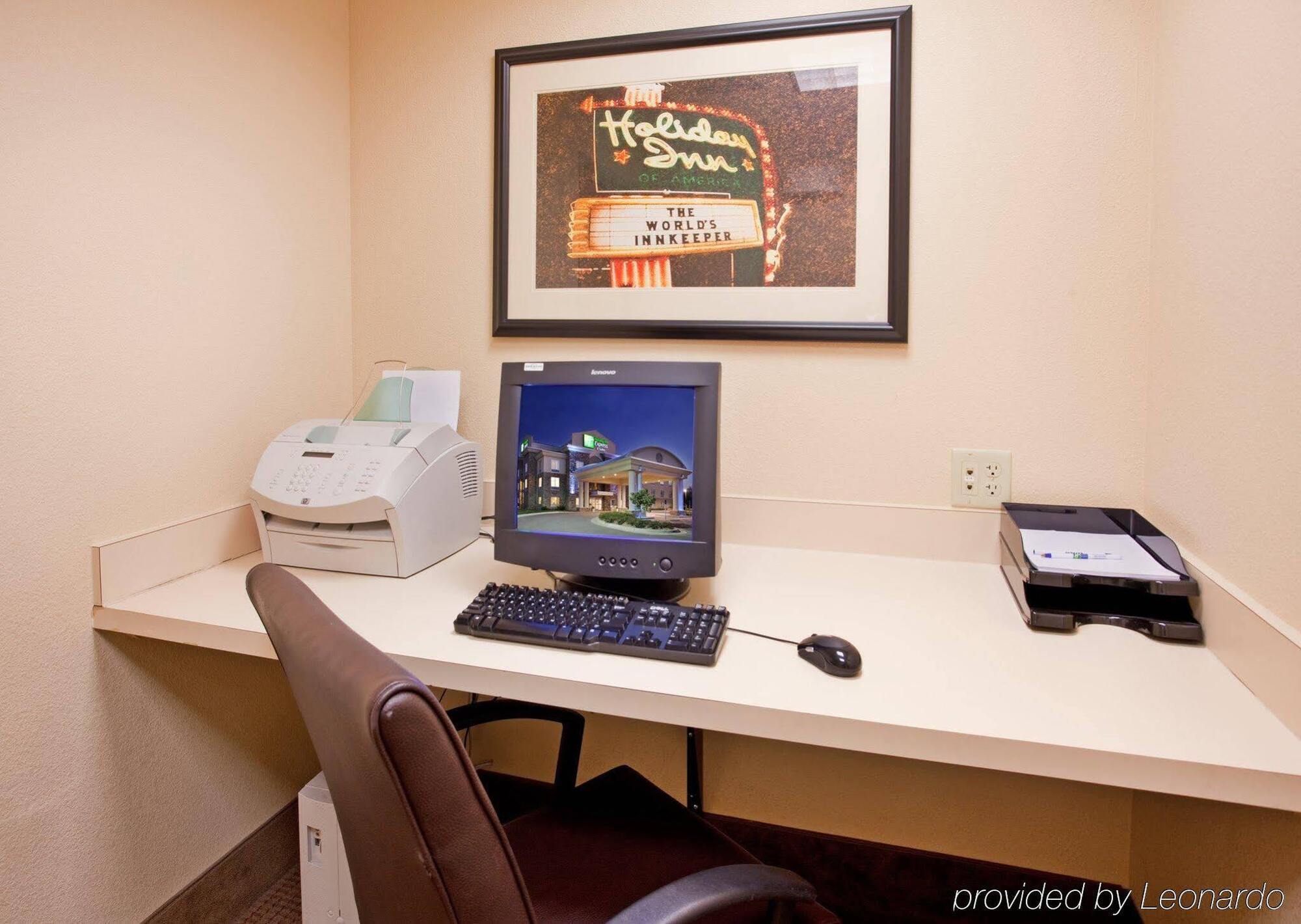 Holiday Inn Express & Suites East Wichita I-35 Andover By Ihg Exterior foto